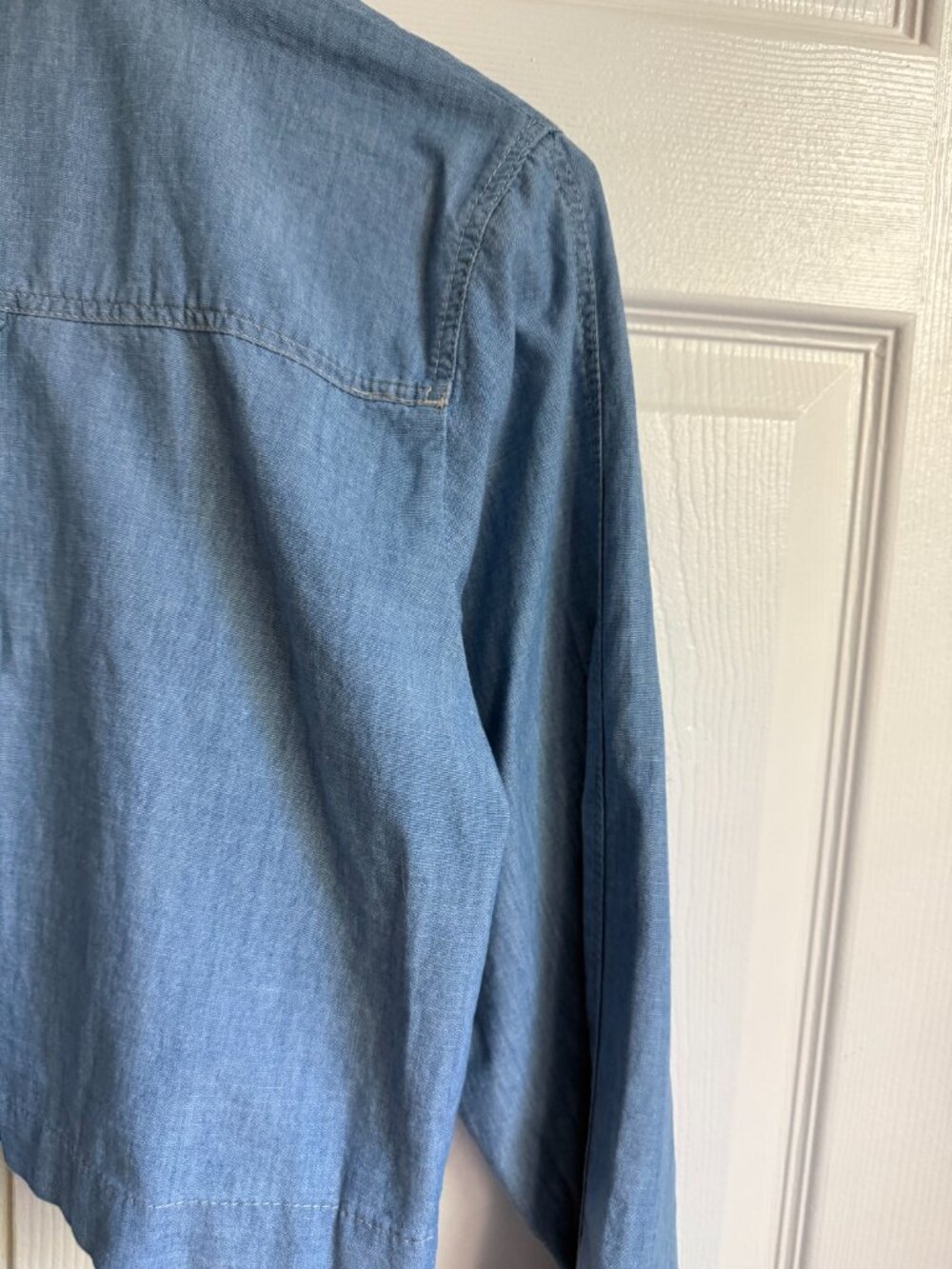 Cropped chambray shirt - Picture 11 of 11